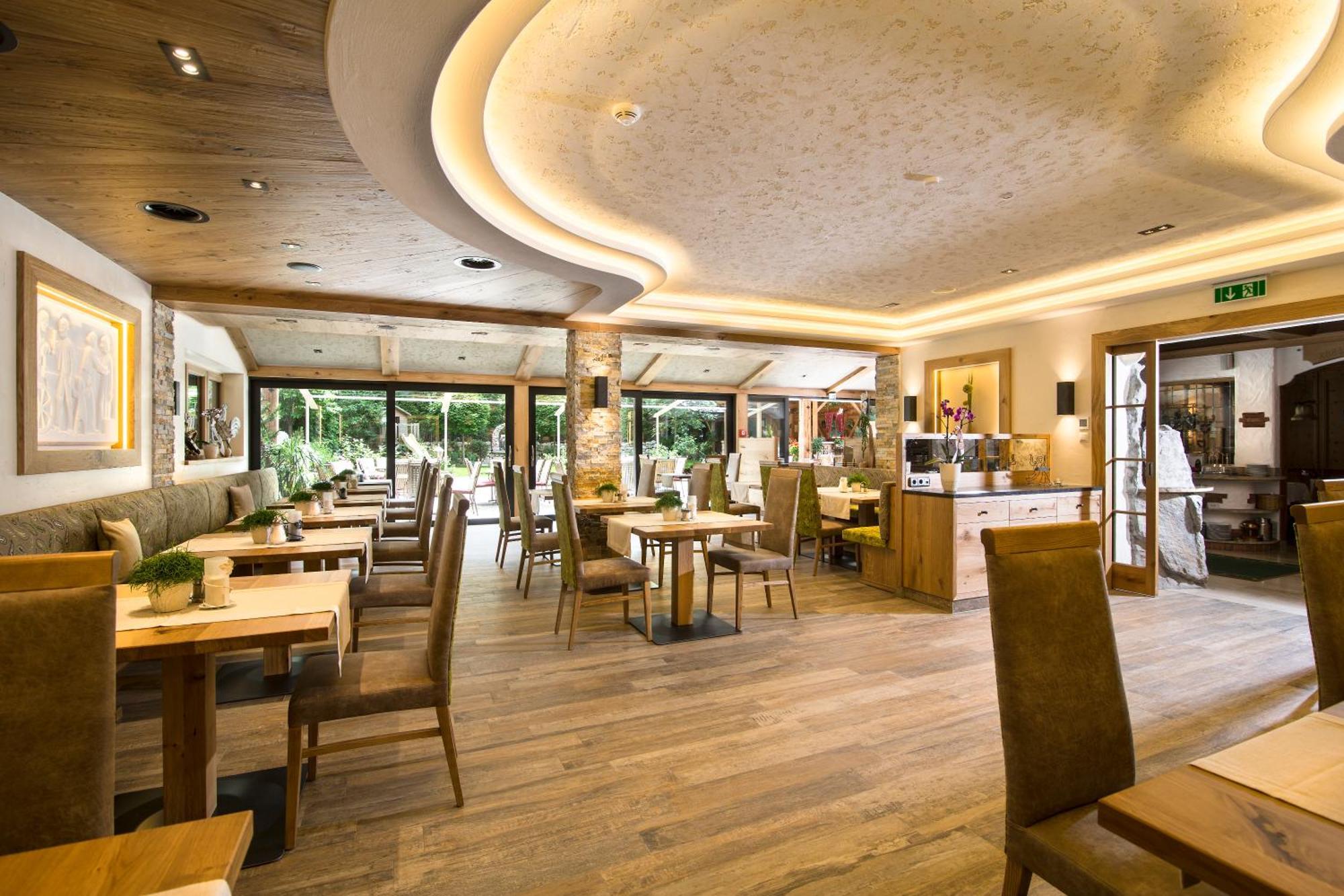 Hotel Pramstraller Майерхофен Екстериор снимка